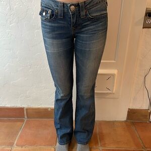 True Religion Women’s jeans - pocket flaps - size 27